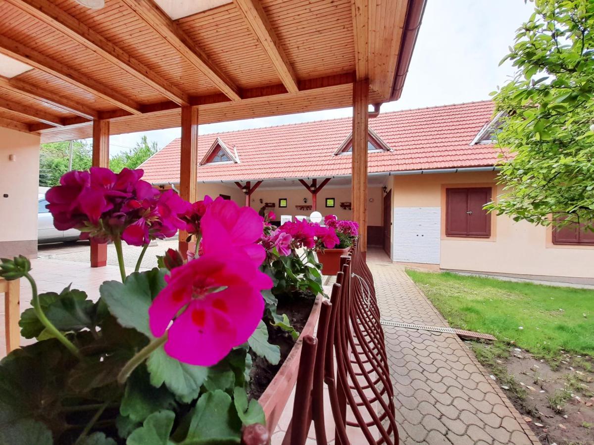 Matra Wellness Vendeghaz Otel Parádsasvár Dış mekan fotoğraf